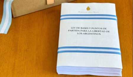 El Gobierno de Milei triplicó el uso de Decretos Delegados, según un informe de la Universidad Austral decretos delegados