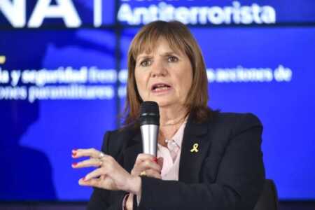 Patricia Bullrich presentó el Plan Paraná para blindar la Hidrovía Bullrich presentó plan paraná