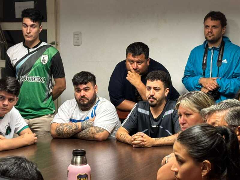 Futsal: los clubes de la Liga Posadeña respaldaron a Molina y decidieron bajarse del Clausura 4 WhatsApp Image 2025 10 16 at 22.24.23 - 3