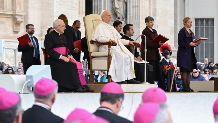 Roma: el obispo de Puerto Iguazú participó de la catequesis del Papa León XIV 2 WhatsApp Image 2025 10 22 at 10.51.03 - 1