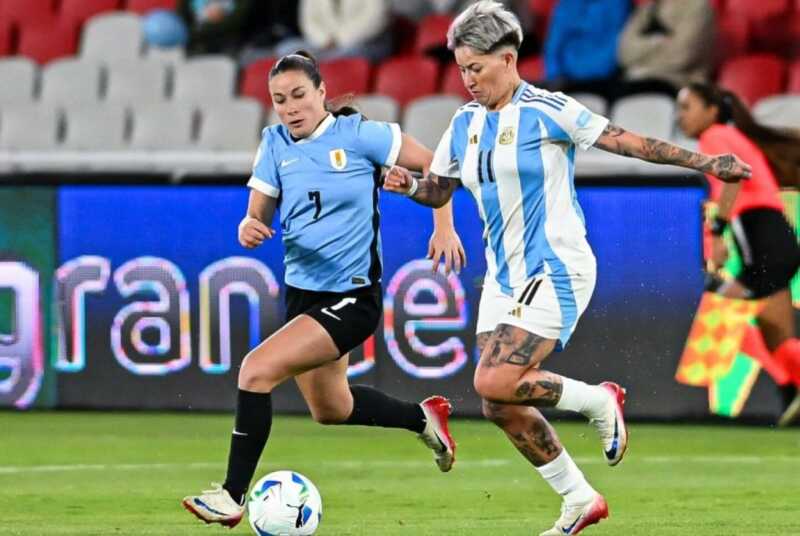 Argentina logró un agónico empate ante Uruguay con presencia misionera 2 WhatsApp Image 2025 10 29 at 08.58.19 1 - 1