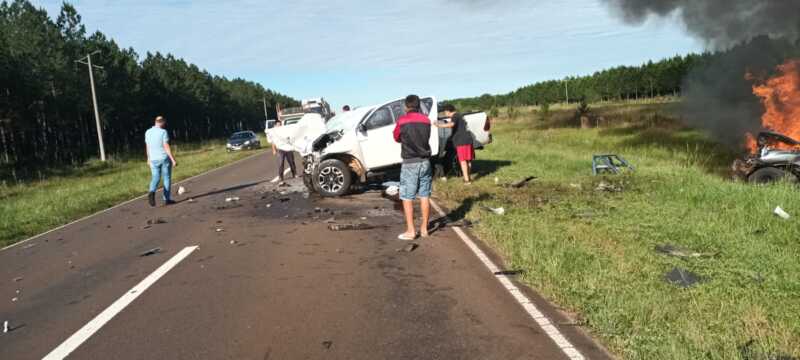 AHORA - Siniestro fatal en la ruta 12: serían cuatro los muertos tras choque frontal con incendio 2 siniestro fatal