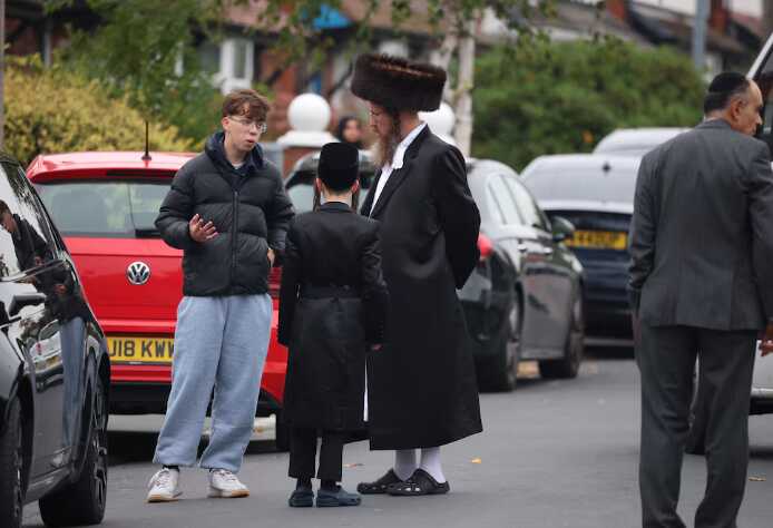 Un ataque a una sinagoga en Manchester durante Yom Kippur dejó dos muertos 8 ataque2 - 7