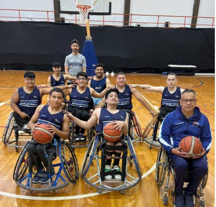 Dos misioneros integran la Selección Argentina de básquet adaptado que competirá en Chile 3 basquet 4 - 2