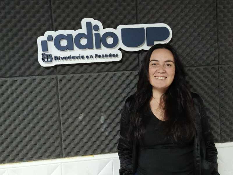 Carla Chini en Radio Up: “Hay una conversación de los jóvenes sobre política que antes no había” 1 Chini analiza la participación juvenil y la importancia de la confianza en los estudios de opinión y espacios de conversación.