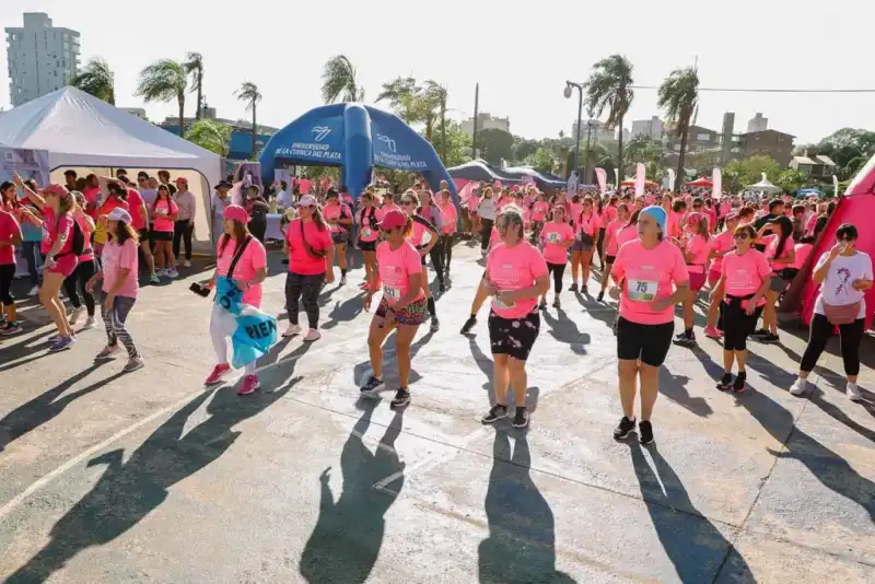 Abren las inscripciones para la Carrera Rosa en concientización del cáncer de mama en Posadas 7 carrera rosa - 6