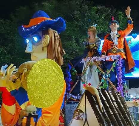 Creatividad y color en la Costanera: la Expo Carrozas brilló en el Parque de la Cascada 4 carrozas3 - 3