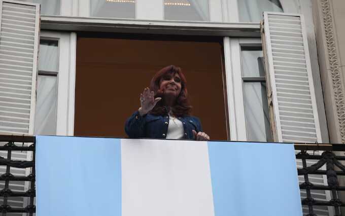 “El desdoblamiento fue un error político”, sostuvo Cristina Kirchner y criticó a Kicillof cristina