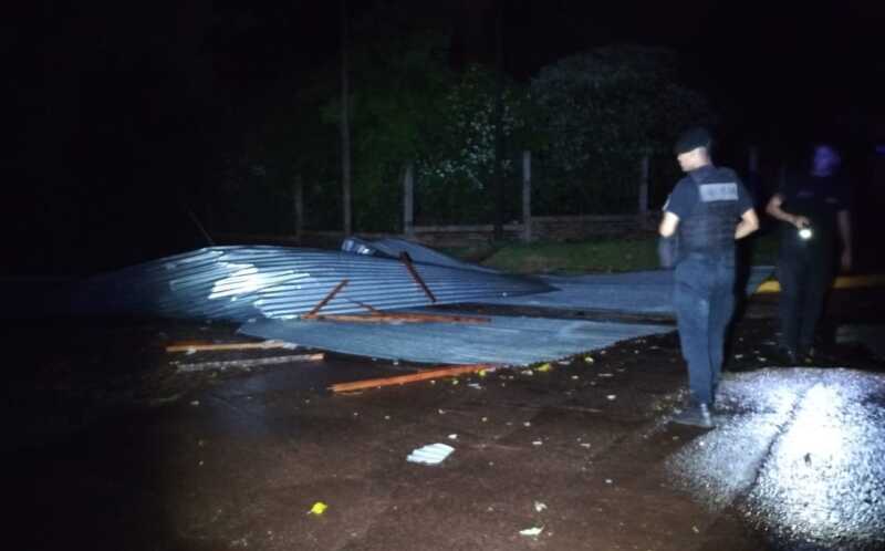 Tormenta con ráfagas de hasta 55 km/h y fuertes lluvias afectó al sur y centro de Misiones misiones tormenta octubre