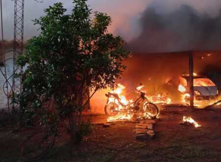 Una vivienda se incendió en Concepción de la Sierra concepcion de la sierra - 2