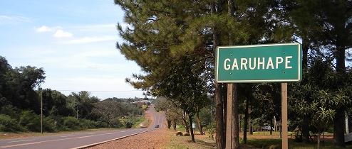 Despiste de colectivo en Garuhapé: 42 pasajeros fueron asistidos y una mujer continúa atrapada 5 d 1 - 4