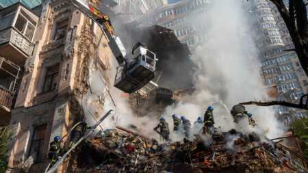 Rusia lanza más de 100 drones en un ataque nocturno: al menos tres muertos y 31 heridos en Kiev drones