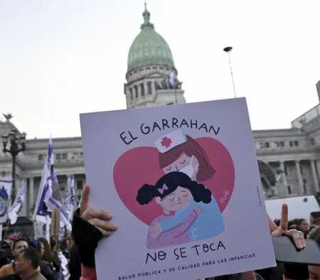 El Senado insistió en las leyes de financiamiento universitario y emergencia pediátrica senado rechaza vetos de milei
