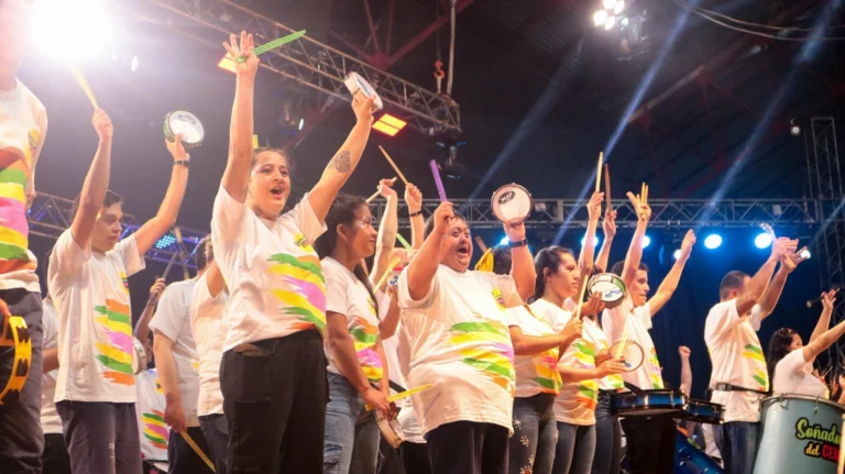 Premios, diversión y buena conducta: la Estudiantina celebra valores y talento.