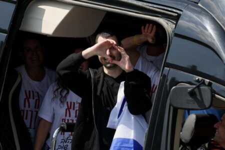 Israel y Hamás cumplen e intercambian prisioneros y rehenes israel