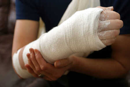 Posadas: Detenido por golpear y fracturar el brazo a su suegro durante una discusión istockphoto 139707821 612x612 1 - 4