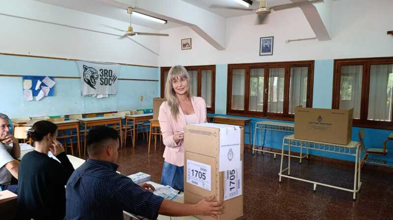 Elecciones 2025: “Es el momento en que elegimos qué queremos para la provincia”, sostuvo Karina Griss karina griss - 3