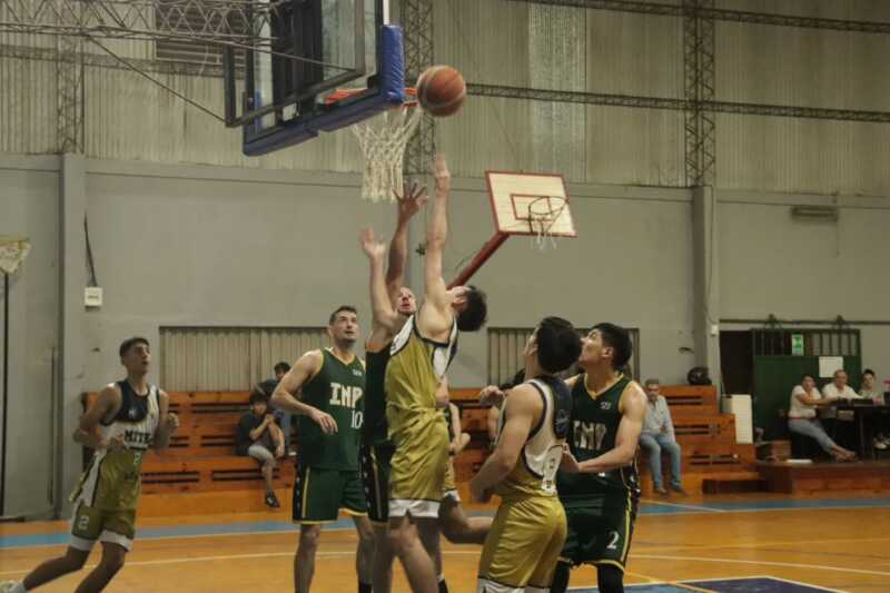 Apertura posadeño de Básquet