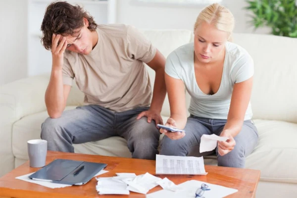 pareja economia salud mental