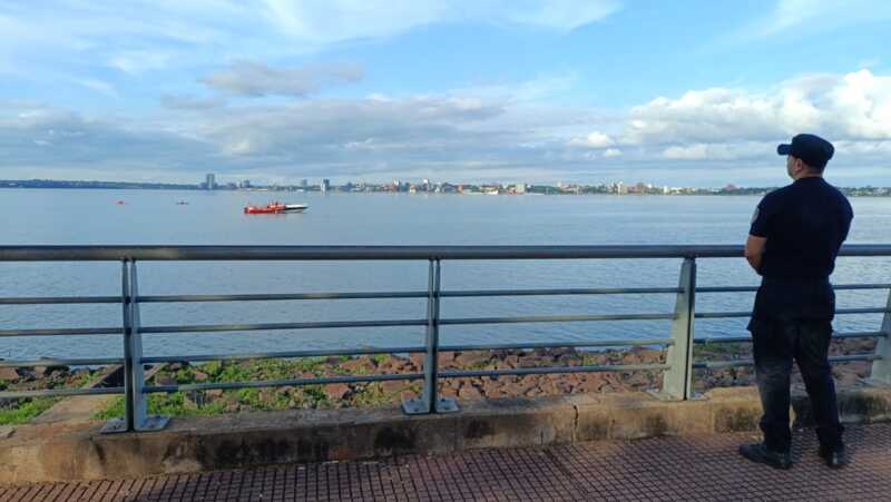 Investigan un siniestro náutico en la Costanera: colisionaron una lancha y una moto de agua posadas lancha - 1