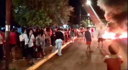 Protestas en Santa Ana por la muerte de un niño y denuncias de precariedad en el hospital local santa ana protestas santa ana