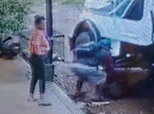 Pareja arrestada por robar una batería de camión en el barrio Ñu Porá de Posadas 3 111 - 2
