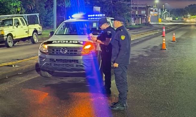Posadas: automovilista atropelló a motociclista en la avenida 213 posadas