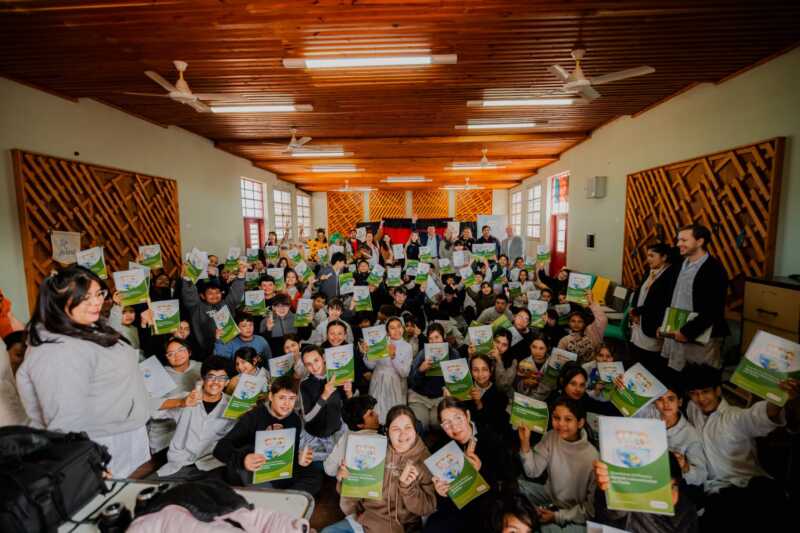 Más de 1.300 estudiantes participan del programa “Alrededor de Iberoamérica” con el IPRODHA 4 3.1 Se desarrolla el programa de educacion ambiental Alrededor de Iberoamerica - 3