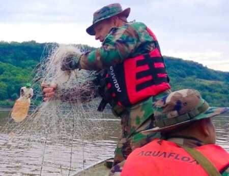 Misiones refuerza controles por la veda de pesca en ríos 583032805 18536326108029094 6867384111240072480 n e1763299103127 - 1