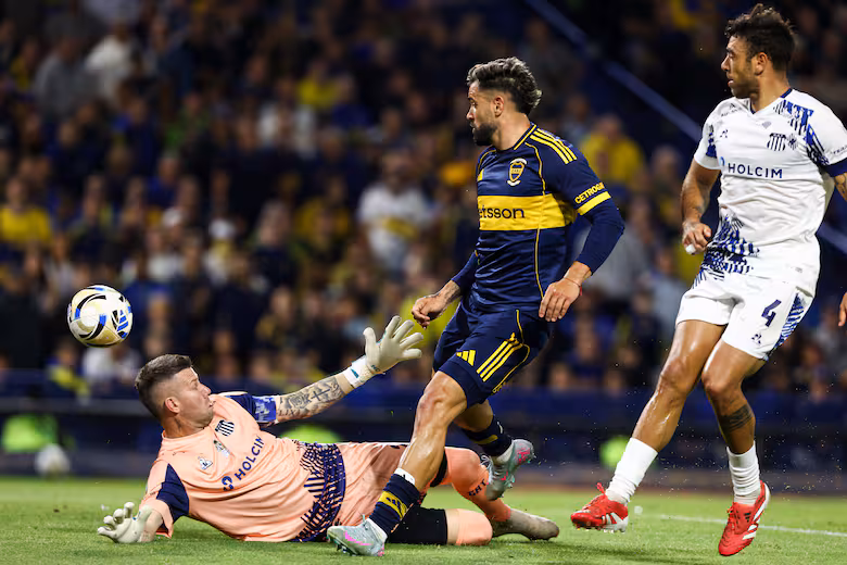 Boca venció 2-0 a Talleres y avanzó con firmeza a los cuartos del Clausura 4 Boca Talleres 1 - 3