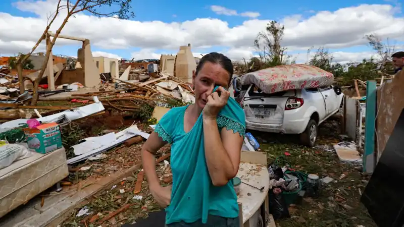 Tragedia climática en Brasil: un ciclón arrasó tres estados y provocó siete muertes 1 Brasil