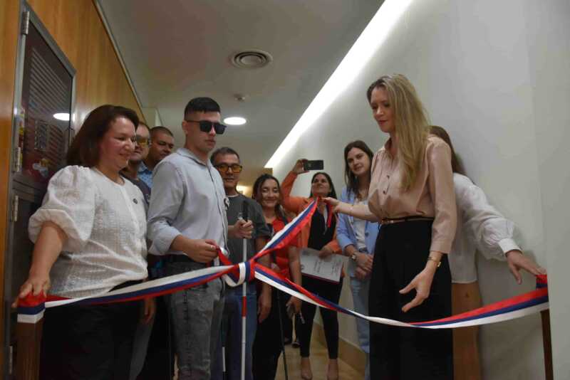 La Cámara de Representantes inauguró una muestra por los 200 años del sistema Braille 6 DSC 2034 - 5