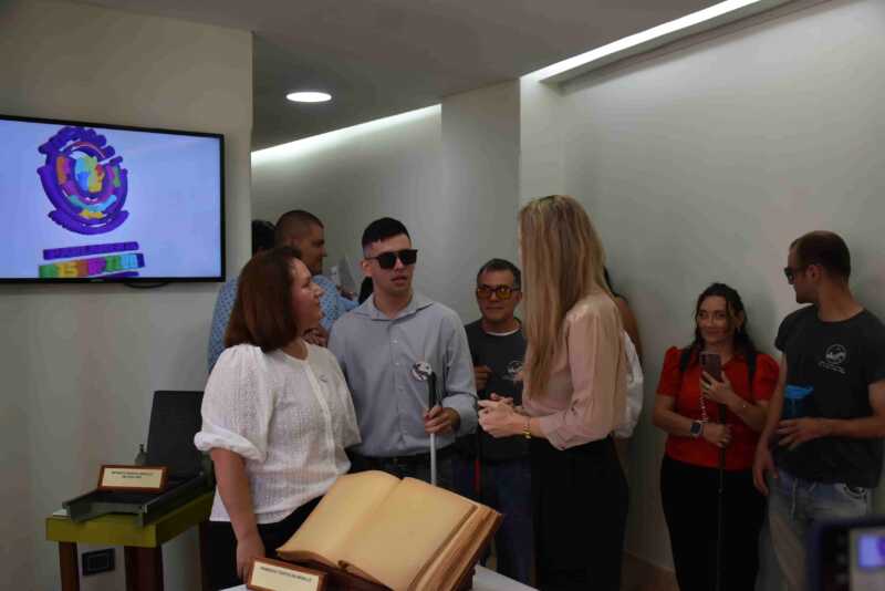 La Cámara de Representantes inauguró una muestra por los 200 años del sistema Braille 10 DSC 2043 - 9