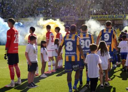 AFA pasillo de espaldas