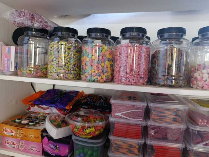 Apostó a la venta de gomitas dulces y hoy es su sustento económico: “La demanda es permanente” 1 Gomitas