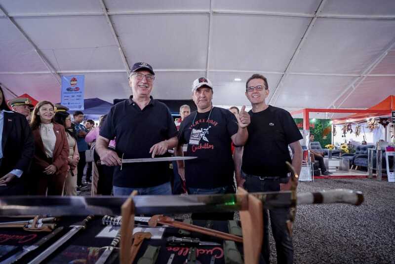 Passalacqua inauguró la 40ª Fiesta Nacional de la Madera en San Vicente 12 Imagen de WhatsApp 2025 11 05 a las 20.50.43 b5813321 - 11