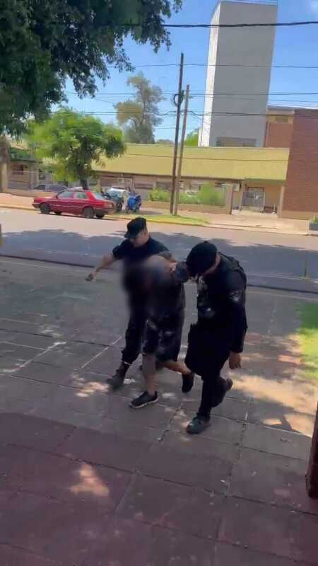 Tenía pedido de captura y promovía una protesta por inseguridad en Villa Cabello 2 Detienen a vecino de Villa Cabello que usaba una protesta para encubrir un delito