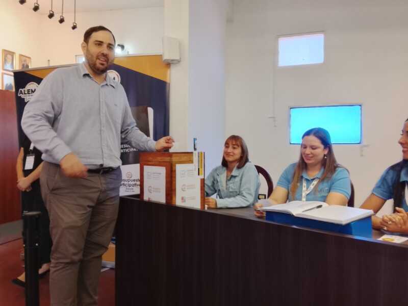 Alem hizo historia: jóvenes lideraron las elecciones del Presupuesto Participativo 2026 por $85 millones 3 Imagen de WhatsApp 2025 11 21 a las 16.43.17 2f067cbf - 2