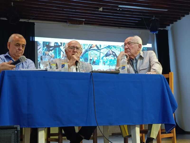 Presentaron “Tinta Misionera”, el libro que rescata historias y memorias de la provincia 2 Libro