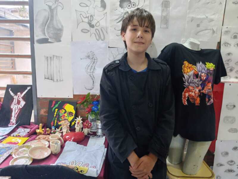Jóvenes del B.O.P. N.º 9 muestran su talento en la Muestra Anual de Artes y Cerámica 6 Luciano Fernandez - 5