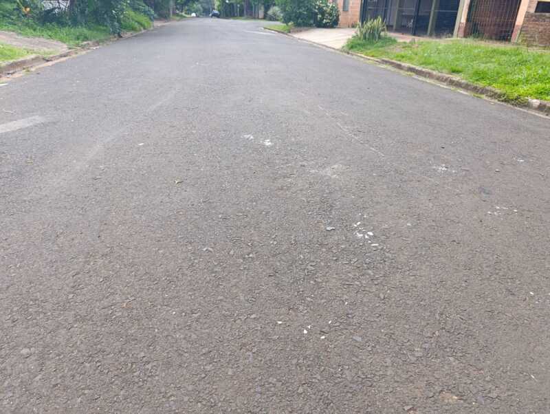 Motociclista herido por cables caídos en la Chacra 108 generó preocupación entre los vecinos 1 Motociclista