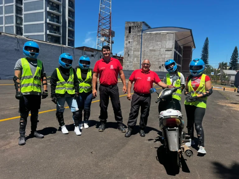 El Departamento de Seguridad Vial de Oberá proyecta una autoescuela municipal gratuita para 2026, como continuidad de la exitosa motoescuela.