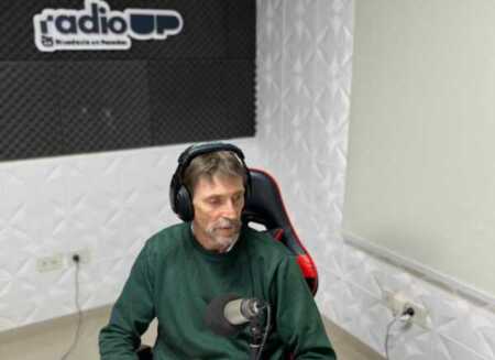 Holz destacó el compromiso del Estado provincial con las políticas culturales y el teatro independiente.