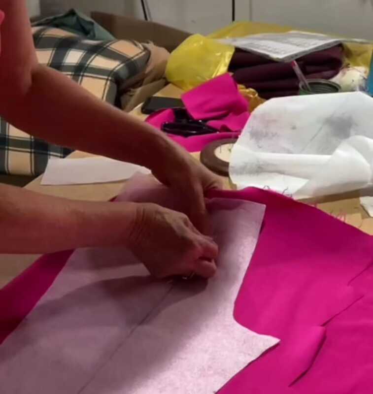 El legado de María Imelda cobra vida en cada puntada de By Melda Clothes.