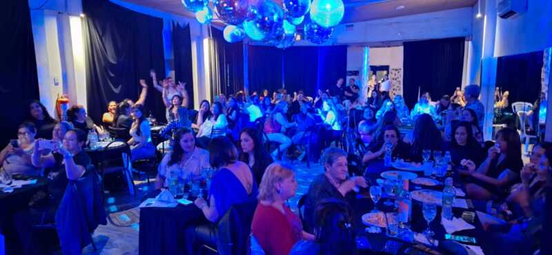 “Terapia de Desahogo”: una noche para cantar, bailar y liberar tensiones en Posadas 4 Terapia del desahogo 3 - 3