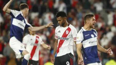 River y otro papelón