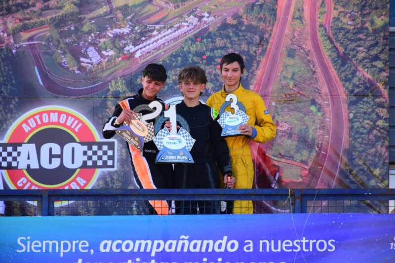 Misionero de Karting: la 8ª fecha dejó emoción, ganadores y definiciones en suspenso 23 WhatsApp Image 2025 11 10 at 07.22.16 - 22