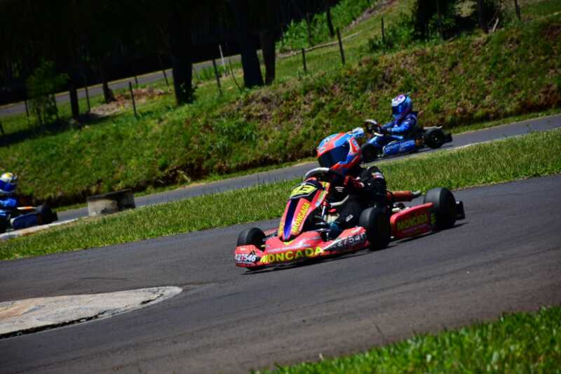 Misionero de Karting: la 8ª fecha dejó emoción, ganadores y definiciones en suspenso 3 WhatsApp Image 2025 11 10 at 07.22.47 - 2