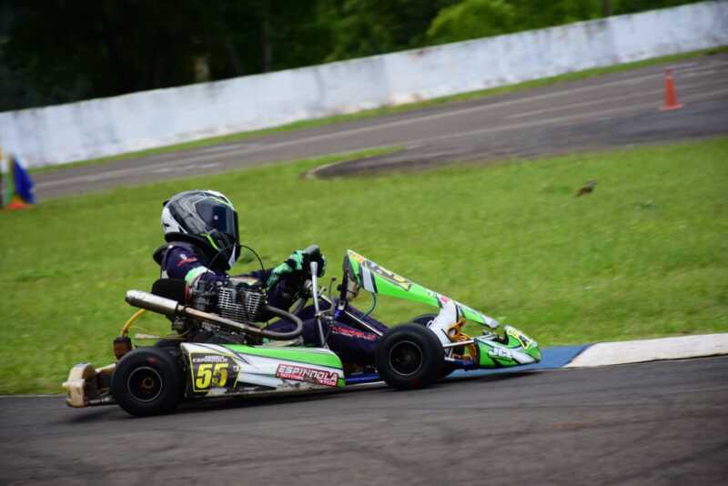 Misionero de Karting: la 8ª fecha dejó emoción, ganadores y definiciones en suspenso 11 WhatsApp Image 2025 11 10 at 07.22.49 - 10