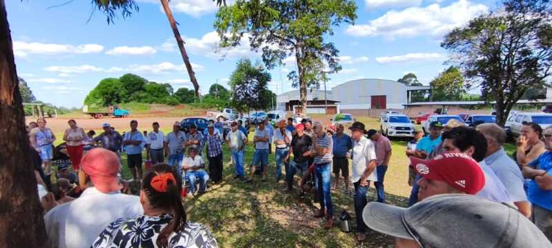 Productores yerbateros exhibieron fracturas internas y acordaron una zafra reducida en San Vicente 2 WhatsApp Image 2025 11 28 at 07.34.54 1 - 1